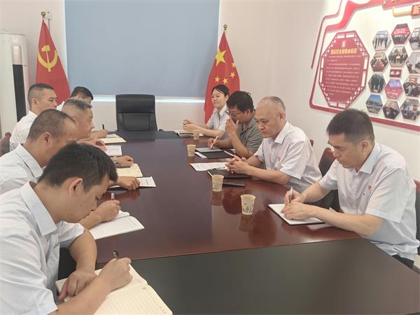 公司領(lǐng)導(dǎo)調(diào)研指導(dǎo)鼎信公司、藍(lán)盾駕校工作